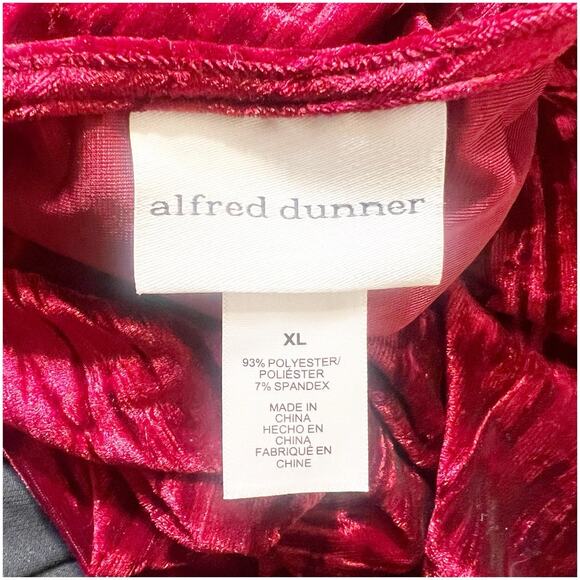 Alfred Dunner Crushed Velvet Long Sleeve Tunic Beaded Neckline Size XL Holiday - Picture 7 of 10